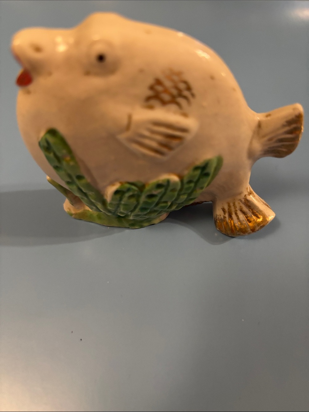 VINTAGE,Ceramic Puffer Fish Figurine - White with Green Accent